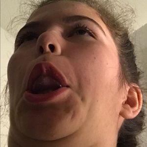 Meet your Posher, Naomi